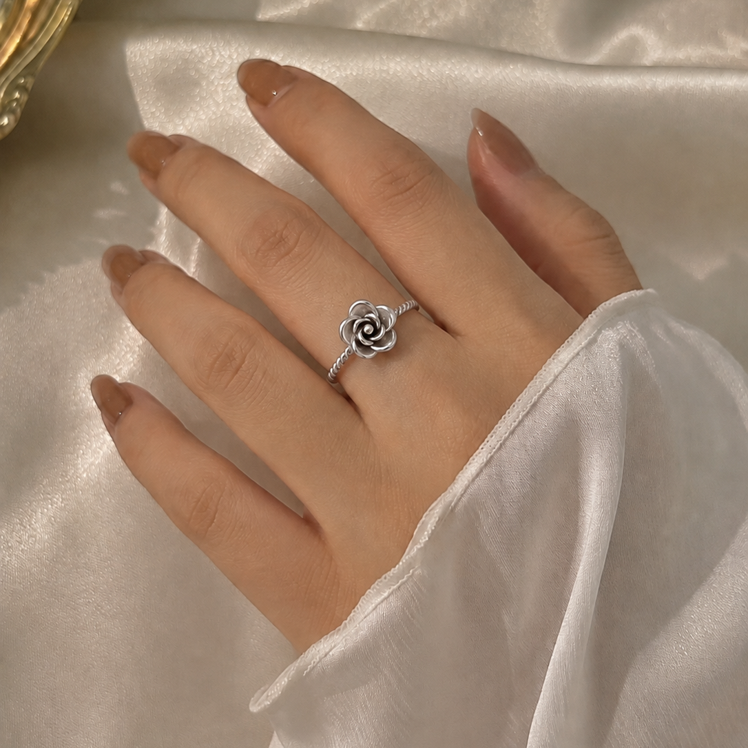 Rosette Ring