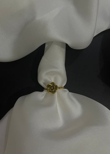 Golden Rose Wire Ring